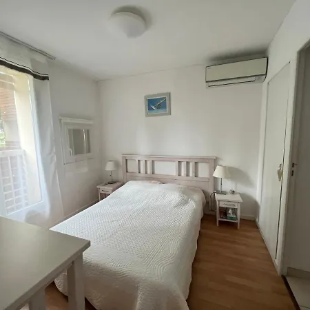 Joli T2 Proche Plage Dans Residence La Londe-les-Maures Buitenkant foto