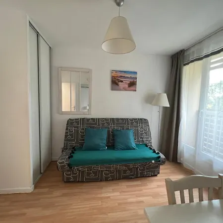 Joli T2 Proche Plage Dans Residence La Londe-les-Maures Buitenkant foto